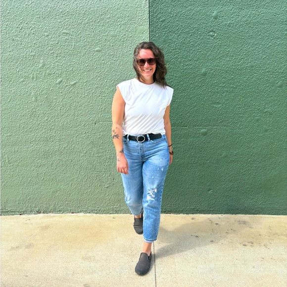 Meet your Posher, Samantha - Picture 1 of 5